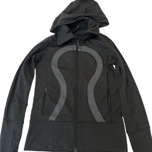 Lululemon Stride Jacket Women's
Gray Thumbholes Hood Size 6